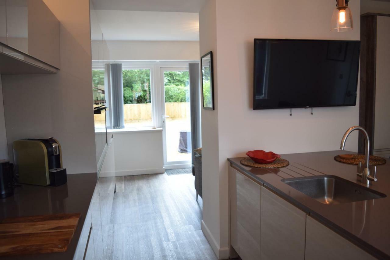 Apartament Airport Padzzz Wythenshawe Zewnętrze zdjęcie